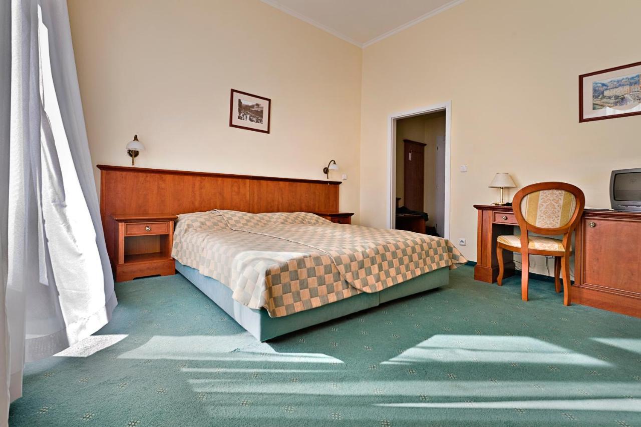 Spa Hotel Cajkovskij Karlovy Vary Eksteriør bilde